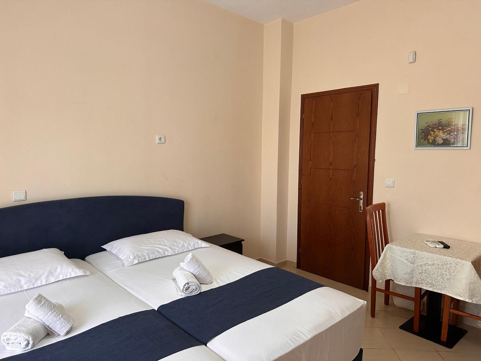 Ferienwohnung Ion Sea View Ksamil Exterior foto