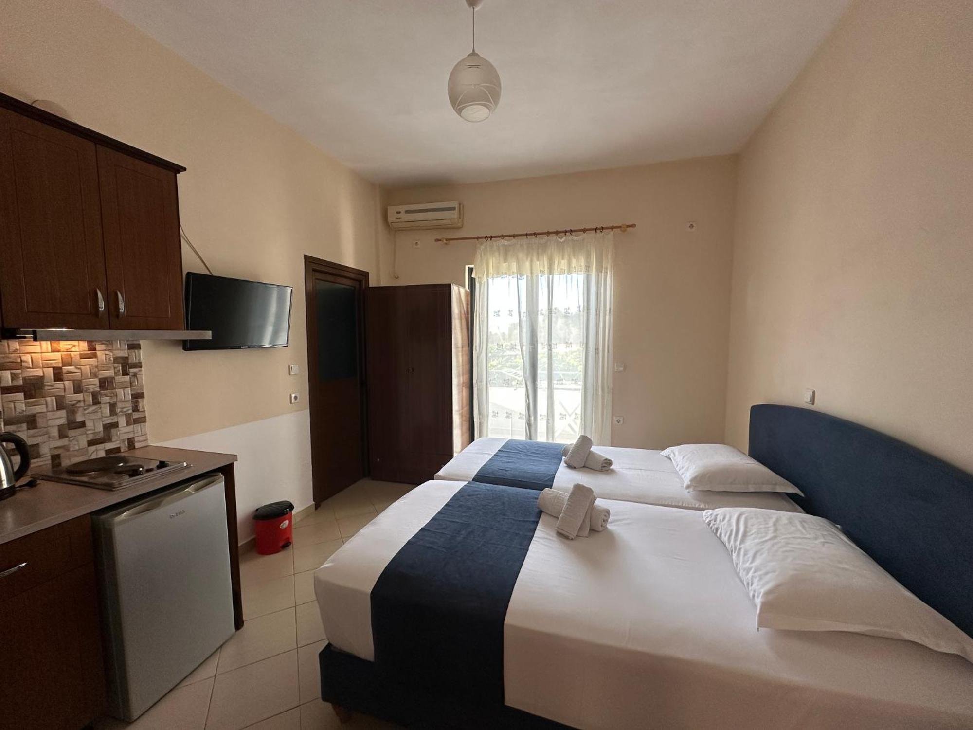 Ferienwohnung Ion Sea View Ksamil Exterior foto