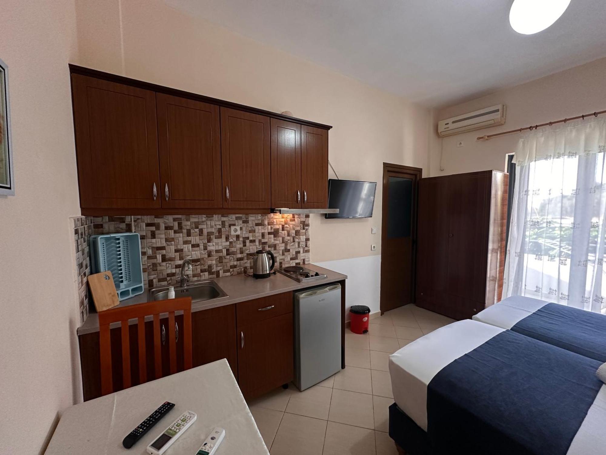 Ferienwohnung Ion Sea View Ksamil Exterior foto