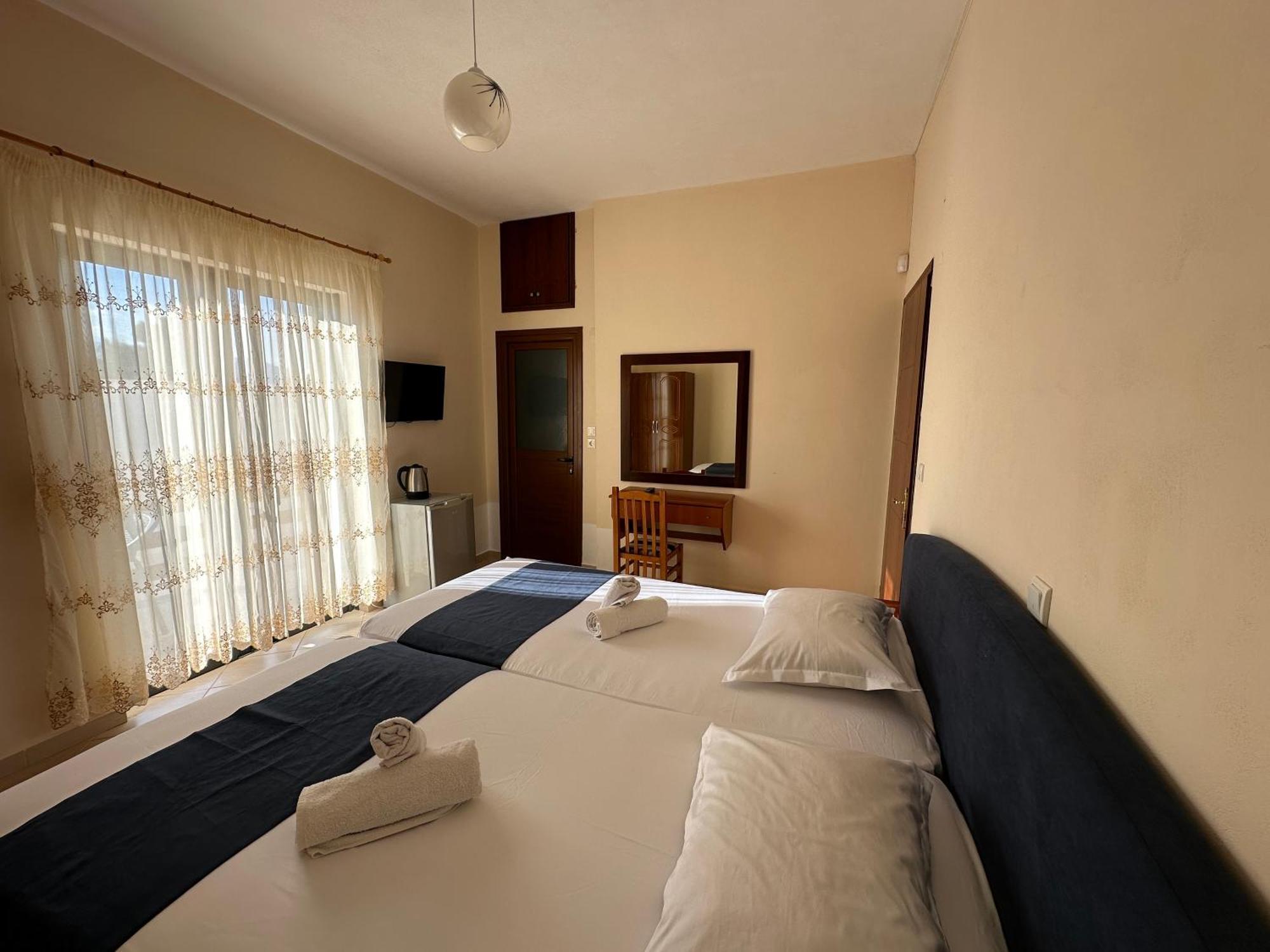 Ferienwohnung Ion Sea View Ksamil Exterior foto